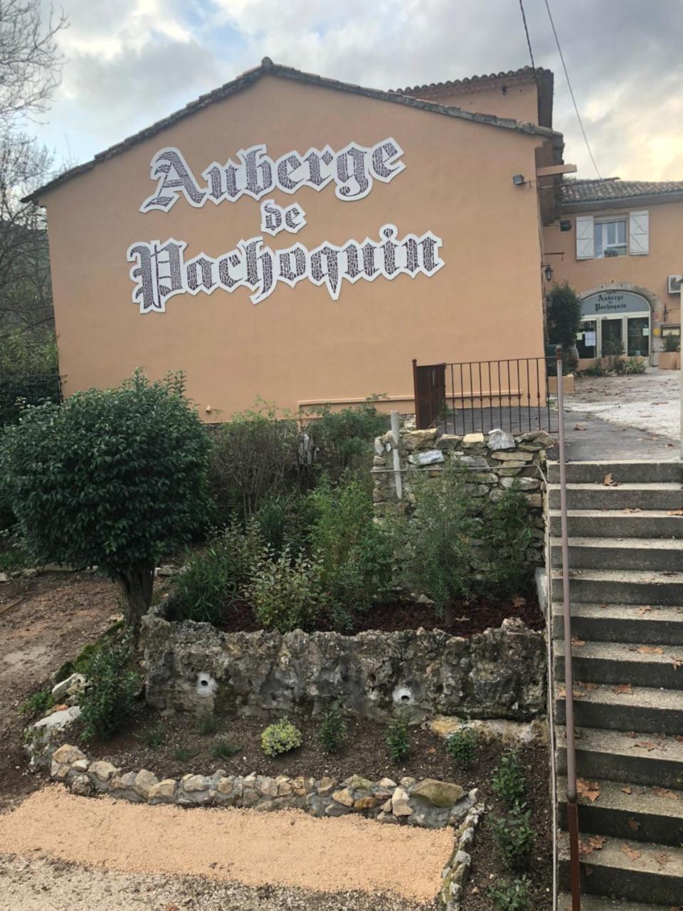 Auberge De Pachoquin Meounes-les-Montrieux Luaran gambar